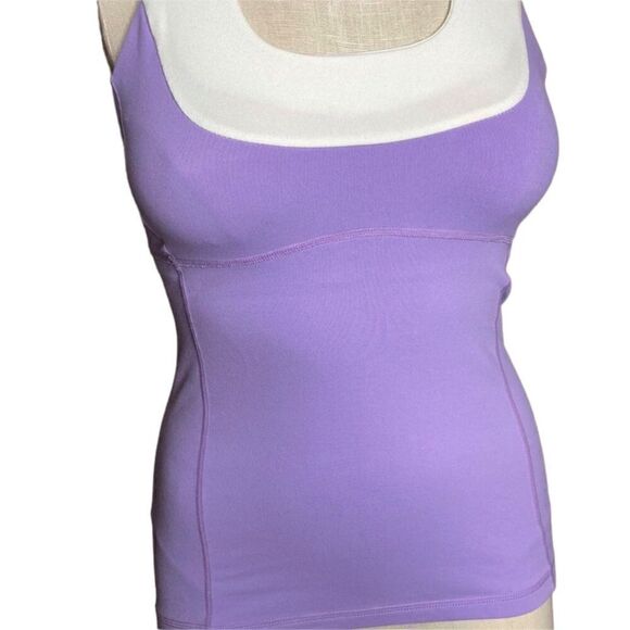 LuLulemon Athletic Top With Built in Bra Woman’s Size 4 - Picture 4 of 6